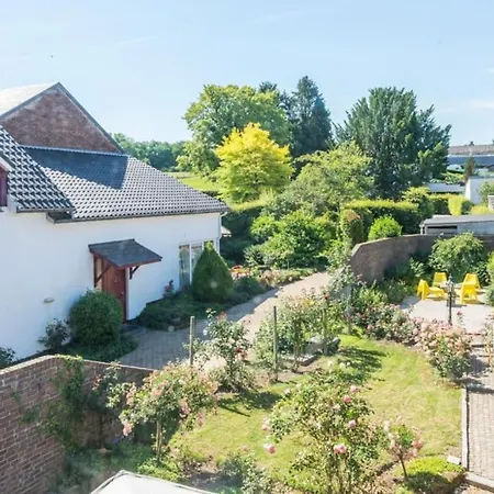 Lovely Detached House Het Koetshuis Voeren