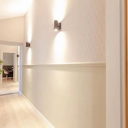 Villa Lovely Detached House Het Koetshuis